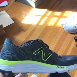 New balance running shoe